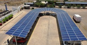 太阳能项目助康宁工厂“逃脱”输电网