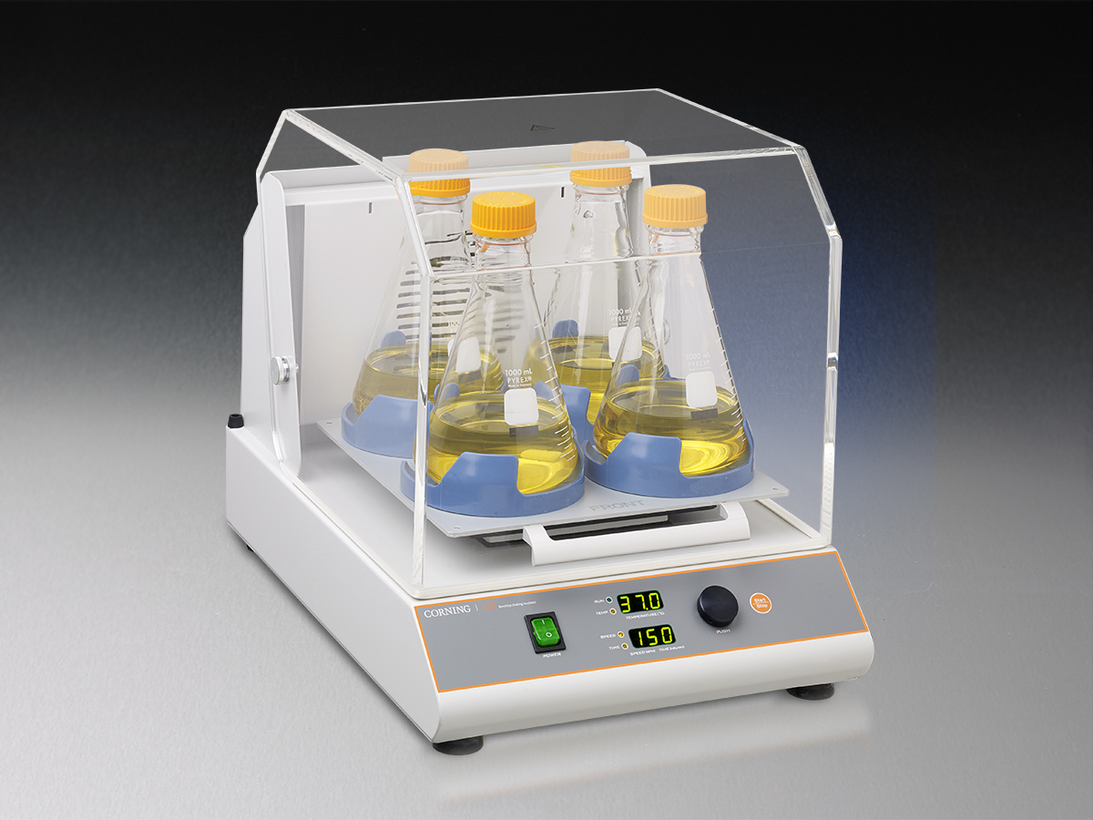 Corning® LSE™ Benchtop Shaking Incubator with Platform