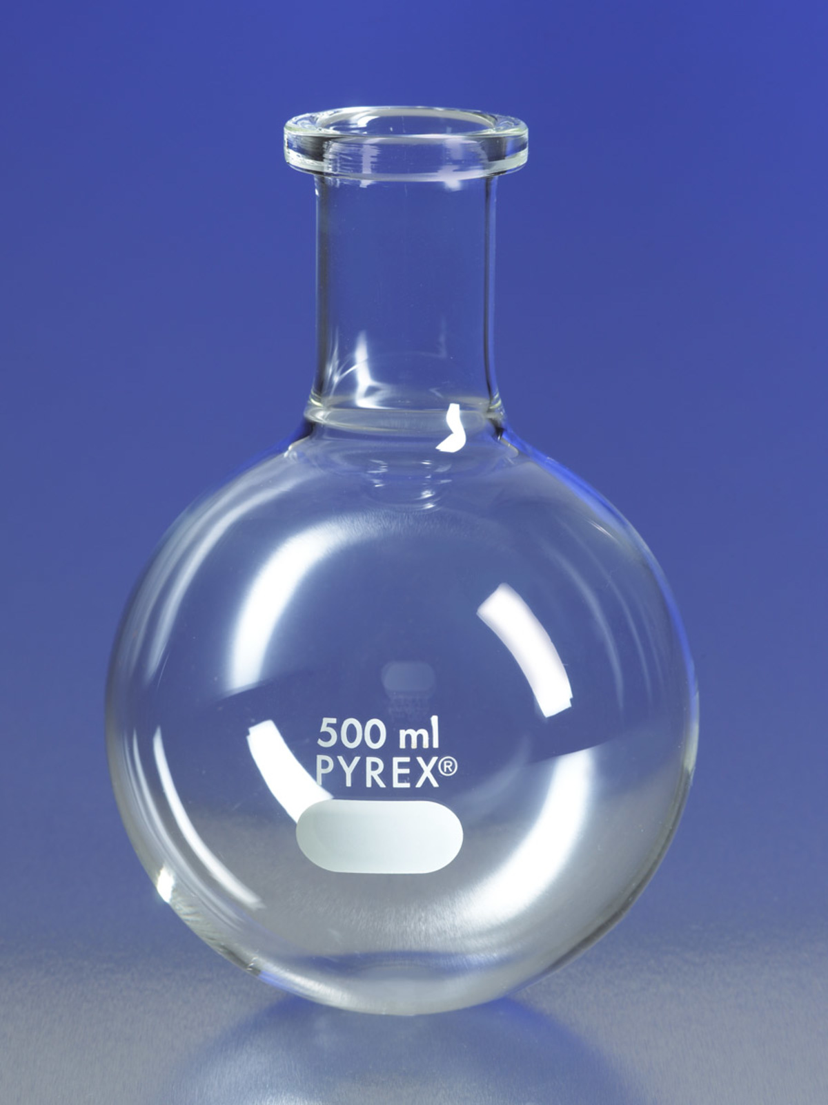 Pyrex Borosilicate Glass Round Bottom Boiling Flask - 22L Capacity With Short Ring Neck
