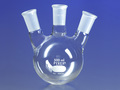 PYREX® 500 mL Three Neck Distilling Flask with 24/40 Center Vertical and Side Angled Neck Standard Taper Joints