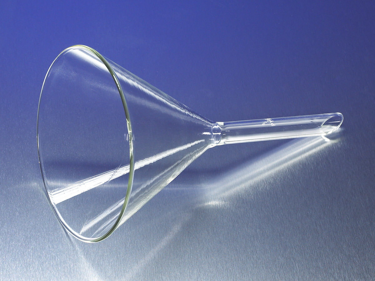 6100-6 | PYREX® Plain 147 mm Diameter 60° Angle Funnel with Long Wide Stem  | Corning