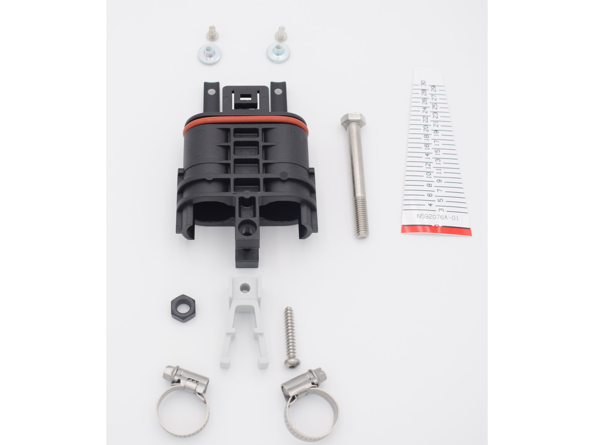 BPEO ECAM D18 Main Body for mid span access configuration for cable from 6 to 18 mm diameter for use with double-Entry Cable Sealing