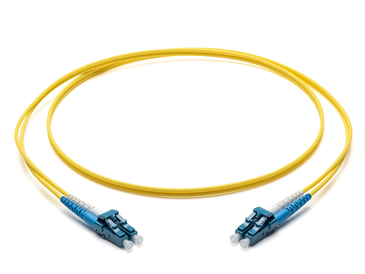 SMF-28® Ultra OS2, LC UPC Duplex vers LC UPC Duplex, 3 m