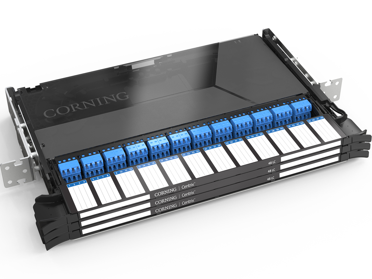 1U, 3 cassettes, 48 - Adaptateurs LC UPC avec pigtails SF, 144 ports, épissure avec protection sertie