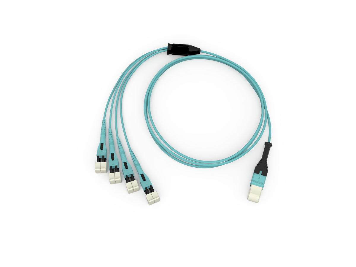 8F, 50 µm multimode (OM4), MTP® PRO (non-pinned), LSZH, TIA-568 Type-B polarity, Type 2 (reference AEN157), 3 m