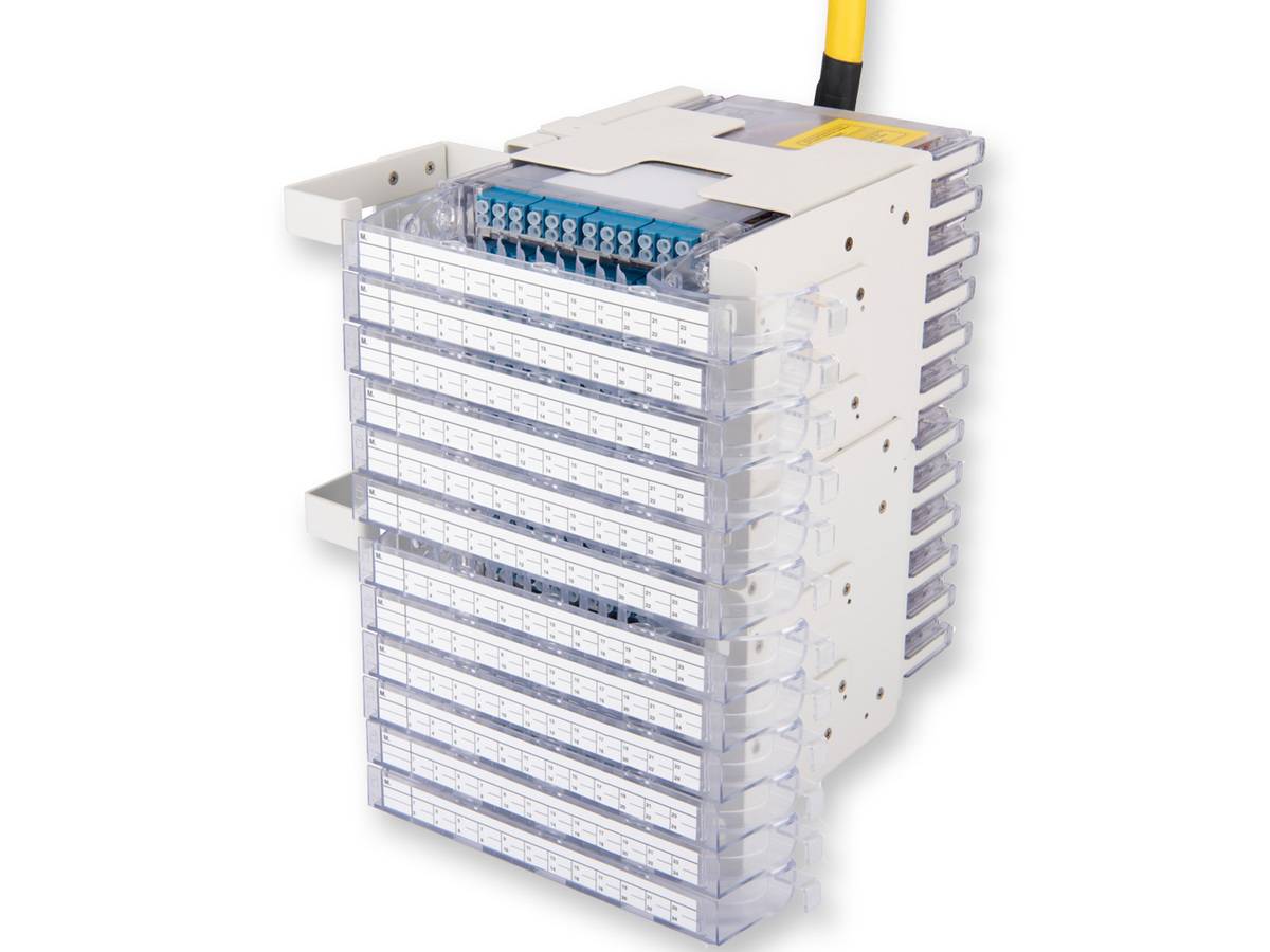 Left-hand 288 F stubbed housing, Single-mode (OS2), LC UPC connectors, UltraRibbon Indoor Gel Free Riser, 150M