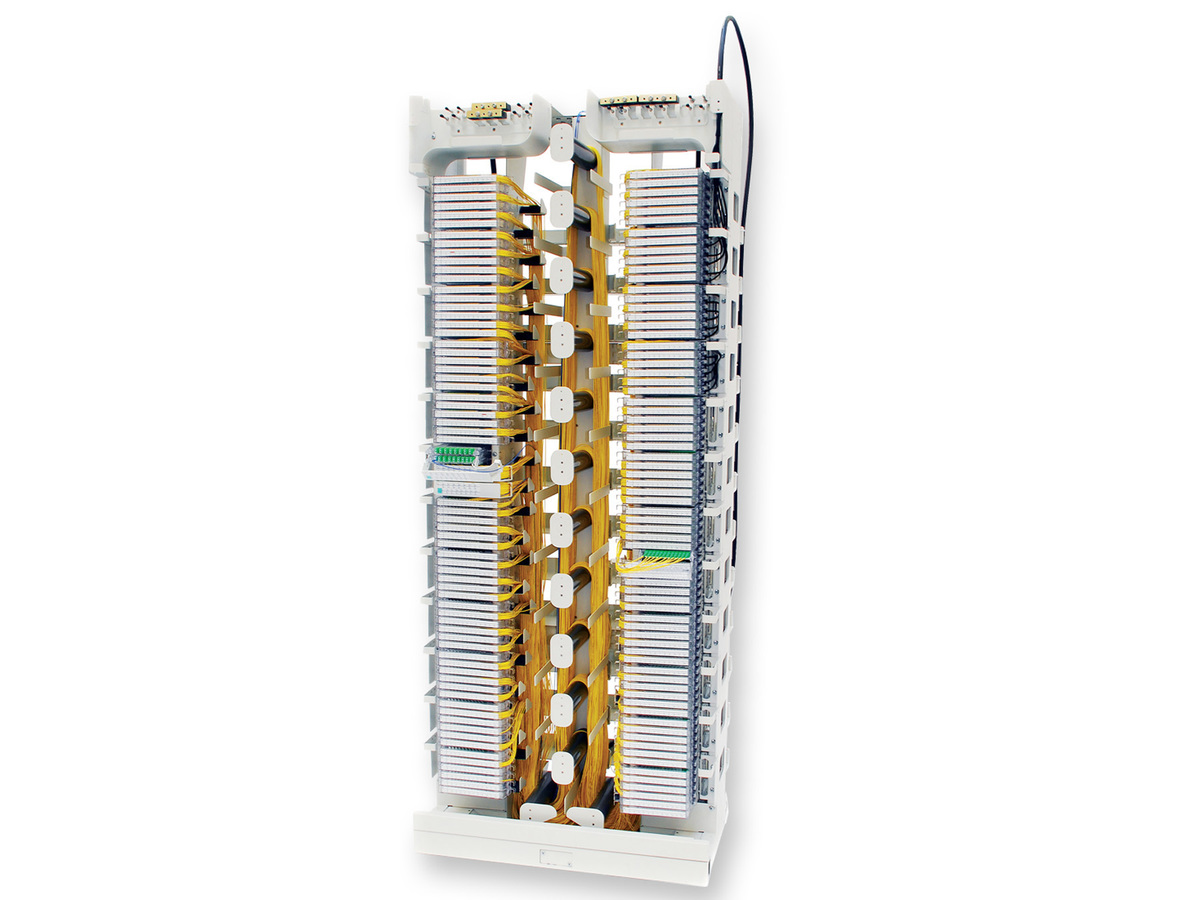 7 ft Bay, includes 12 rear troughs, integrated IBU, cable clamp assemblies, paper mounting template, and mounting bolts. Cable grips must be ordered separately