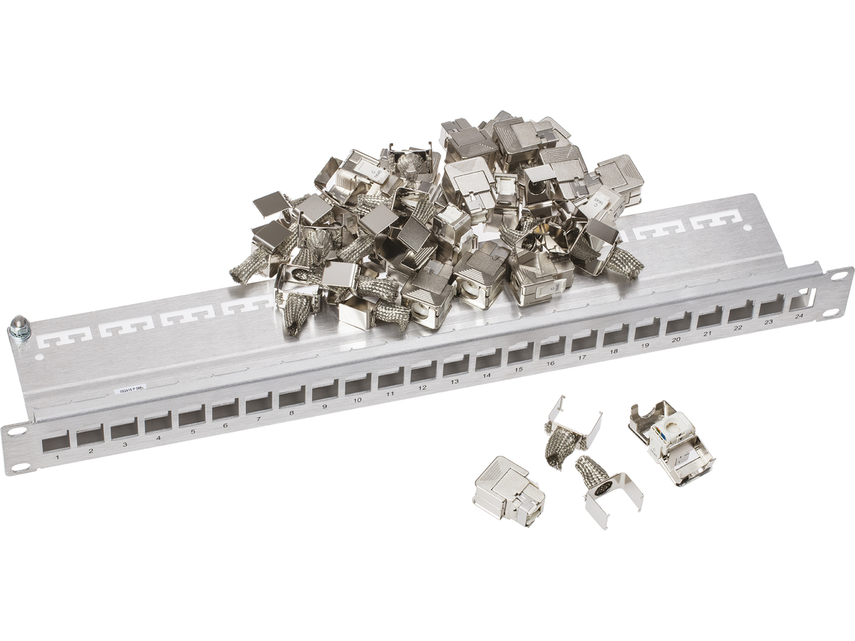 1U, plat, 24 ports avec 24 x E500S, argent