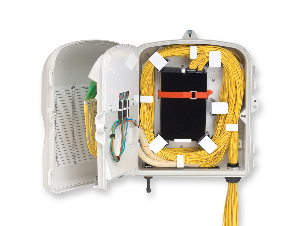 24 port, SC APC, 92 m SST-Ribbon™ input stub and internal pigtails for spliced-in drops