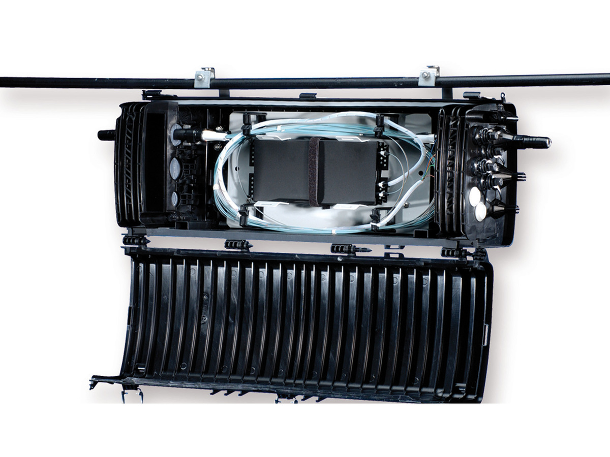SCA-9T34 Series, 4 OptiTap® Connector adapters, 4 single-fiber pigtails
