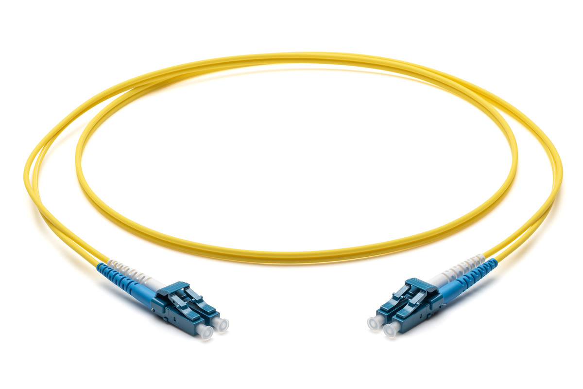 Corning® SMF-28® Ultra, Single-mode, LC UPC Duplex to SC UPC Duplex, 5 m