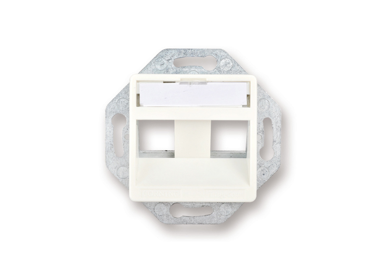 Everon® Copper Datacom Frame Set, 3 ports, inclined, for up to three x Everon® Copper Datacom xs500 Keystone Copper Jacks, 50x50 mm