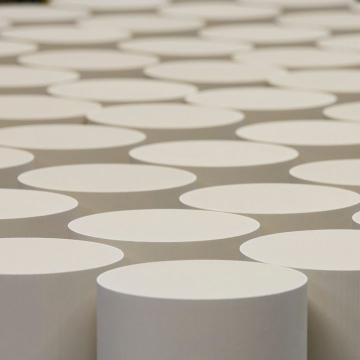 Corning Takes Two Large Steps Toward Global Auto Opportunity