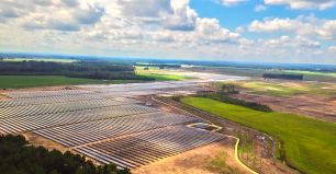 Corning and Duke Energy Strike 25-Year Solar Energy Pact 