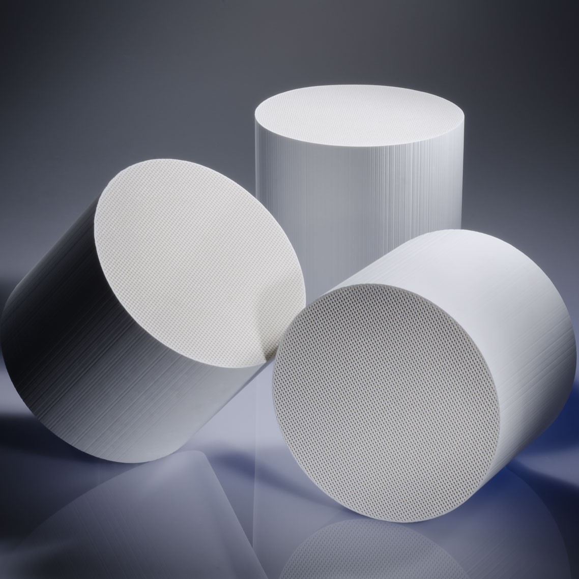 Particulate filters outlet