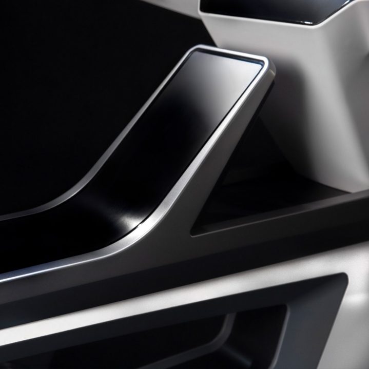 A Glass Of Its Own "Engineering Explained" Explores Corning