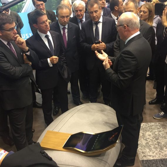 Corning Gorilla Glass Helps Enable Smart, Integrated Automotive