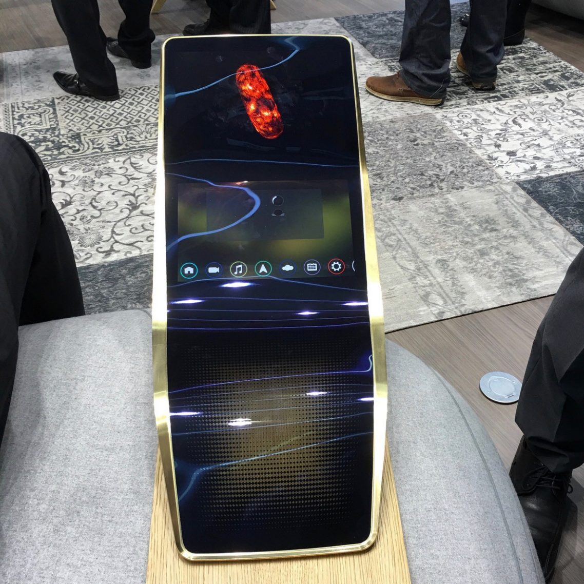 Corning Gorilla Glass Helps Enable Smart, Integrated Automotive