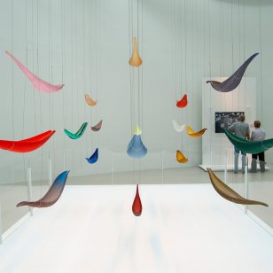 アート・デザイン・音楽 Treasures The Corning Museum of Glass A Company's Gift; A Community's Treasure | Corning Museum of