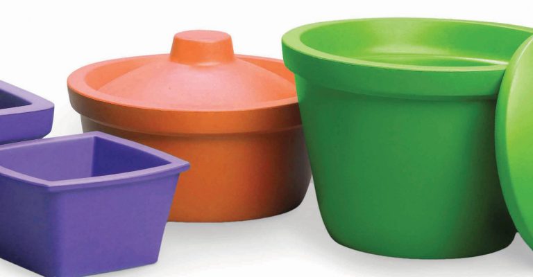 Ice Pans and Buckets