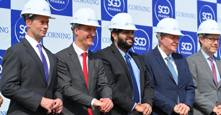 Groundbreaking ceremony for Corning and SDG Pharma joint venture