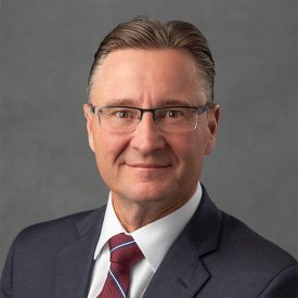Robert P. France a été nommé Vice-Président principal des Ressources Humaines