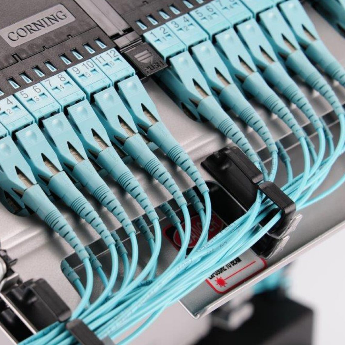 Corning® CleanAdvantage™ Cleaning and Sealing Data Center