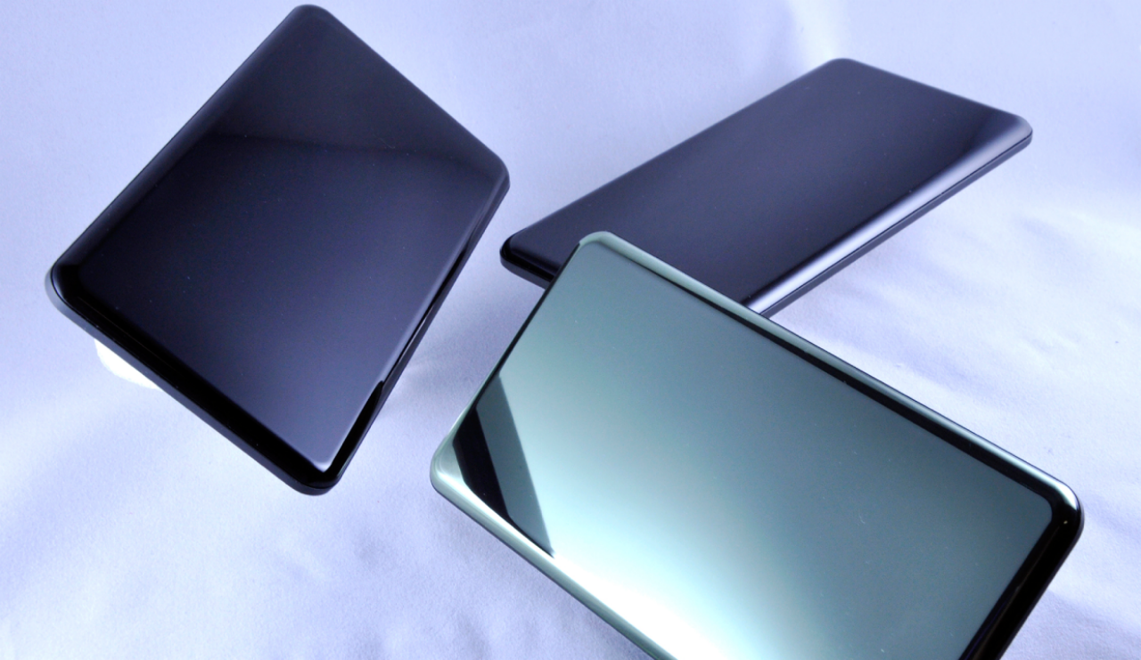 Gorilla Glass embeds this field of compression deep enough into the cover material to help prevent surface-level flaws from developing into more severe breakage.