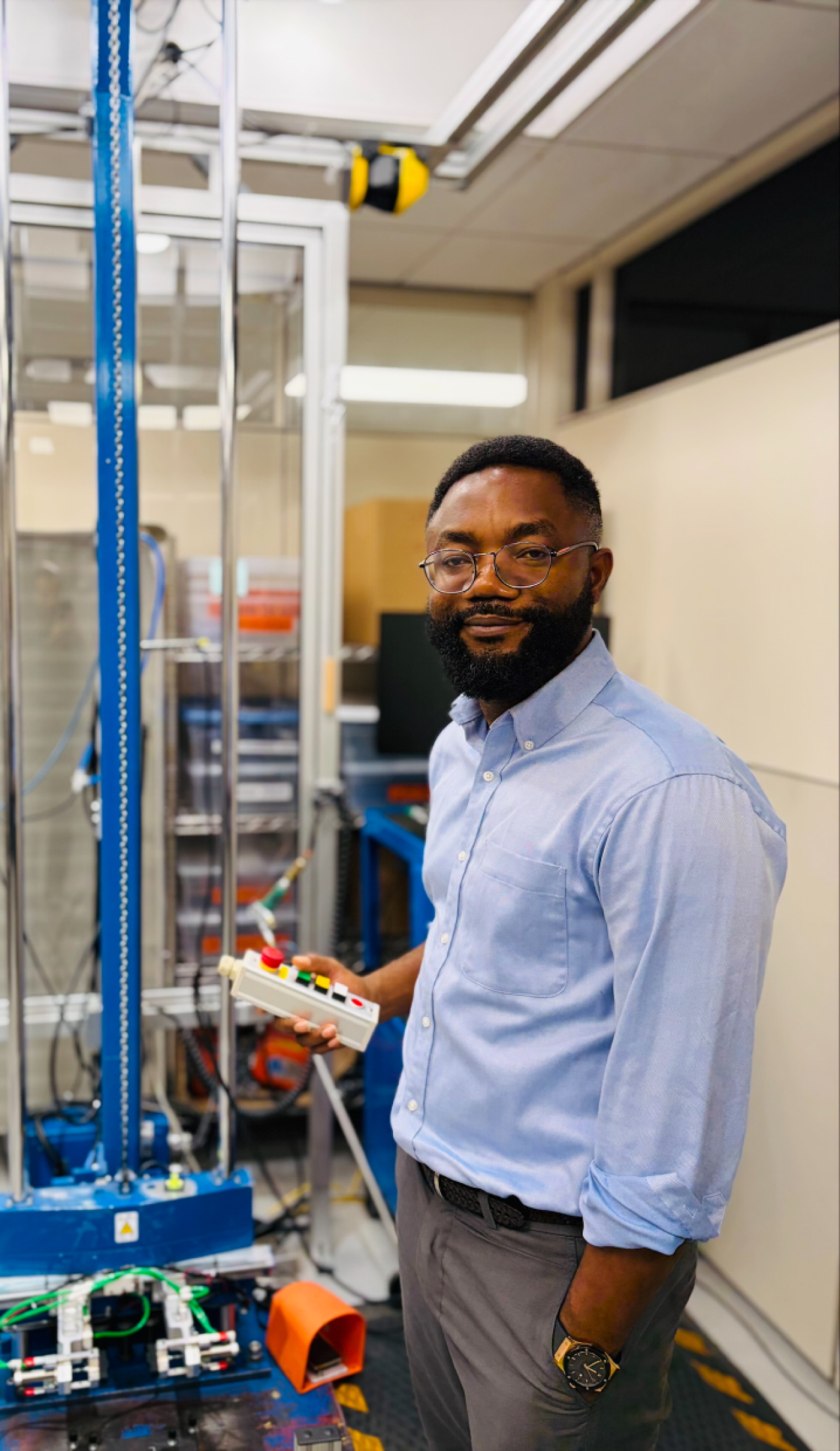 Ben Egboiyi tests samples of Gorilla Glass to ensure it can survive the rough and tumble of everyday life.