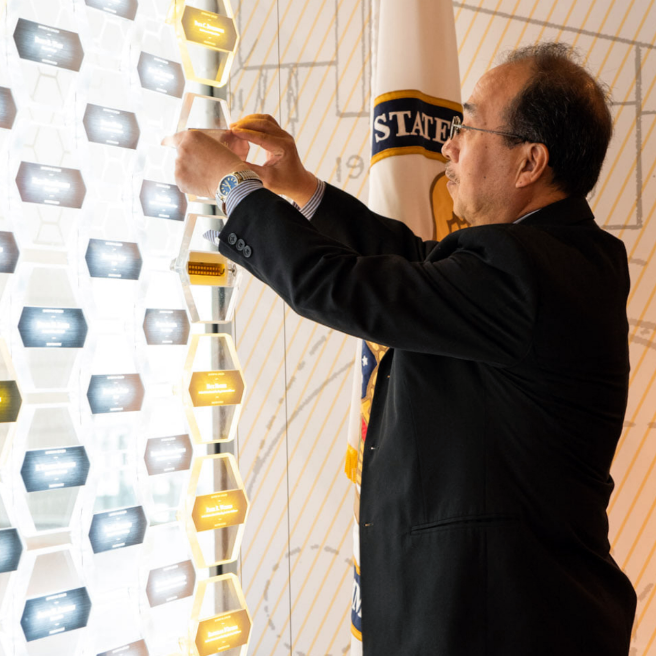 Ming-Jun Li, a physicist, adds his name to the Gallery of Icons at the National Inventors Hall of Fame in May.