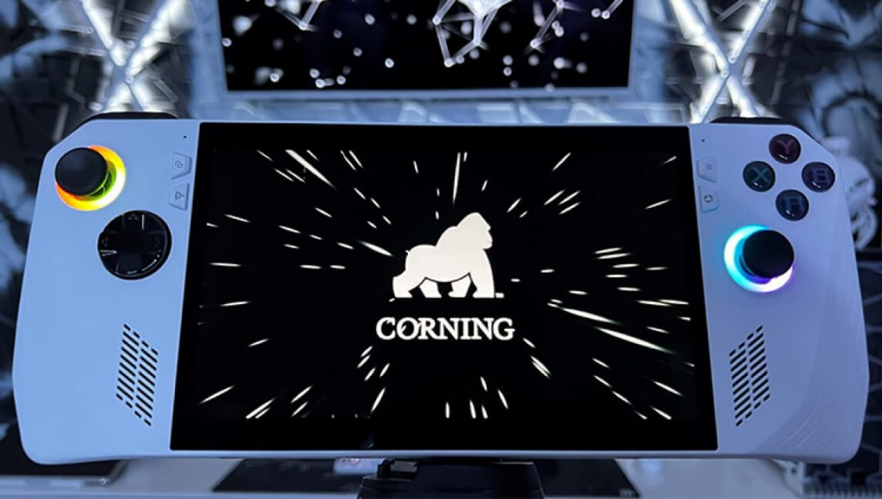 The ASUS ROG Ally features Corning® Gorilla® Glass, a durable cover material for the ultimate gaming experience. Photo by: @tech.joulez