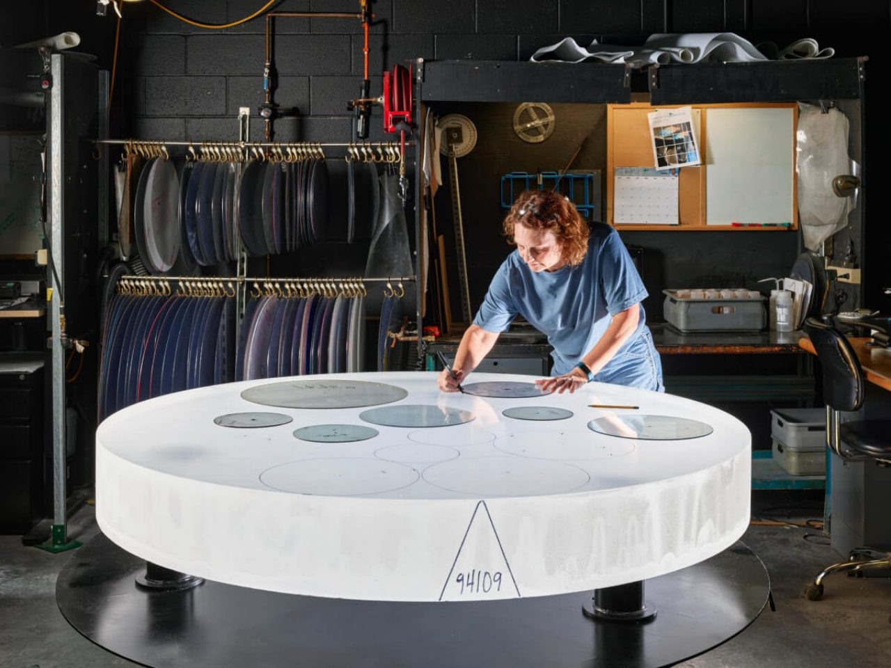 “I loved shooting up in Canton because the glass is so big and solid. It’s also frosted, so when I lit it from the side, the whole thing glowed, and it became its own light source. This boule could not have been more photogenic!”